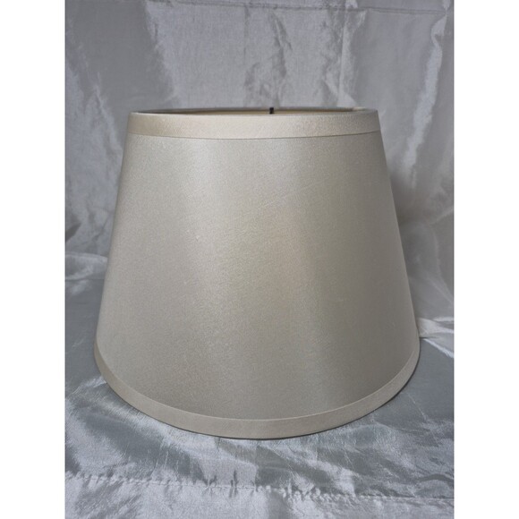 Vintage Restoration Hardware Ivory Silk Drum Roll With Slant Shade 8 1/2" T - Picture 1 of 16